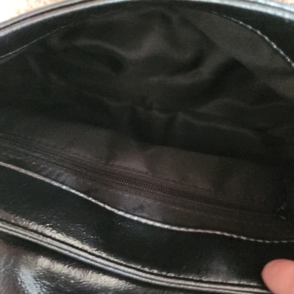 Metallic Guess mini purse - Picture 4 of 7